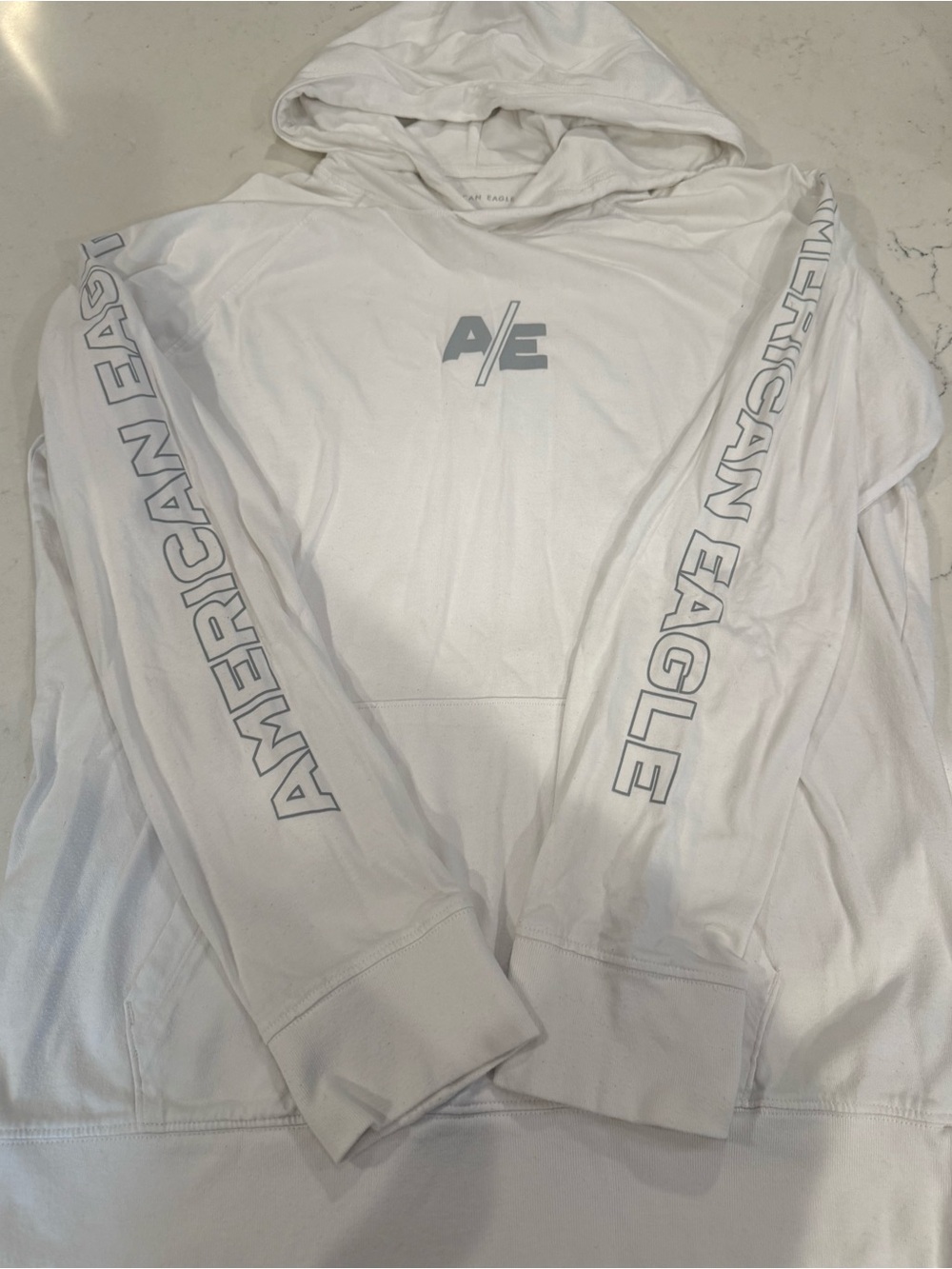 American Eagle Outfitters Men’s White Hooded Pullover with Gray Sleeve Branding